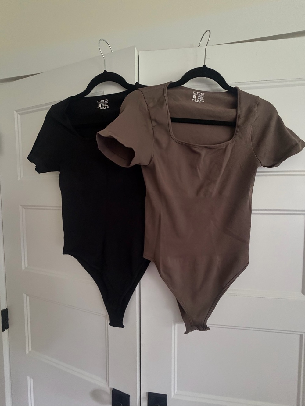 Women's Square Neck Short Sleeve Bodysuit - Black and Brown